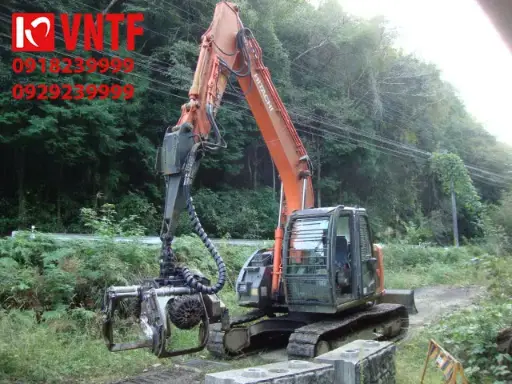 Đào xích HITACHI ZX135US-3